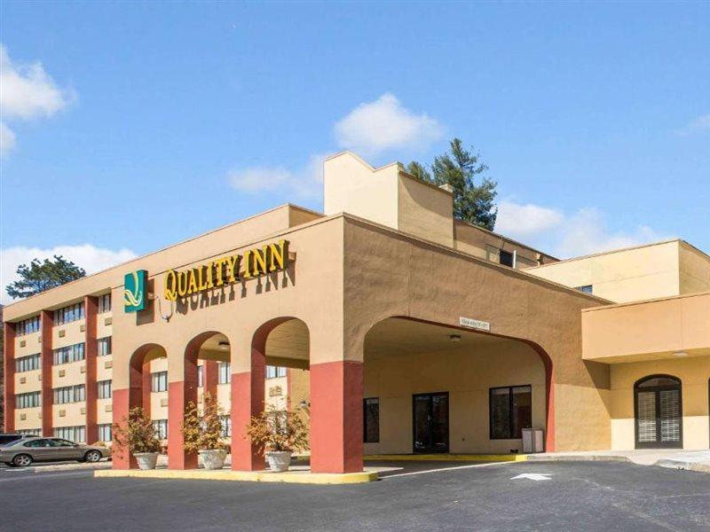 Clarion Pointe Sylva Near Cherokee Area Hotel 3*