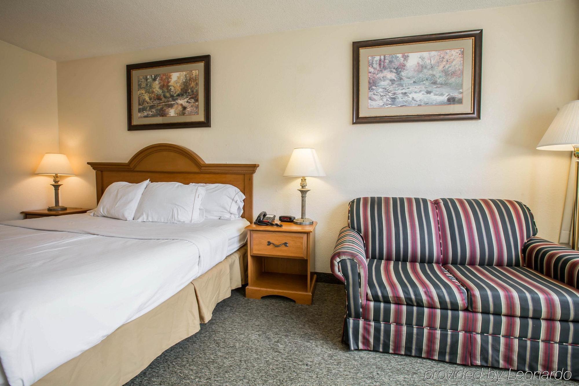 Hotel Clarion Pointe Sylva Near Cherokee Area Dillsboro