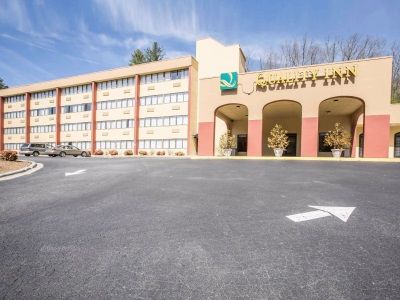 Hotel Clarion Pointe Sylva Near Cherokee Area 3*