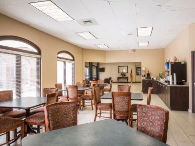 Hotel Clarion Pointe Sylva Near Cherokee Area