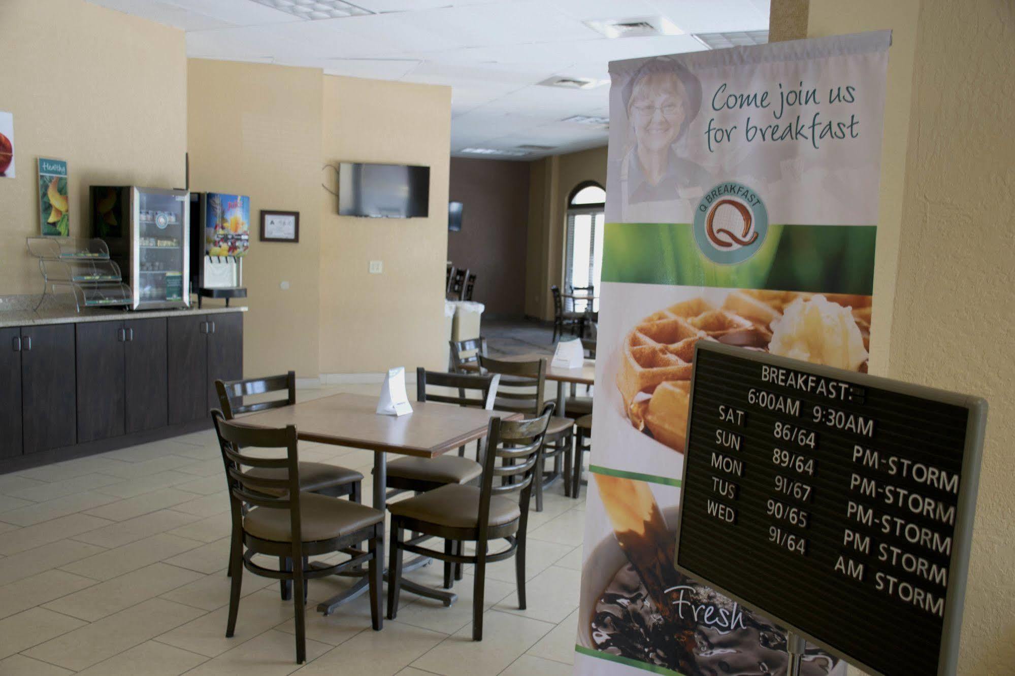 Hotel Clarion Pointe Sylva Near Cherokee Area 3*