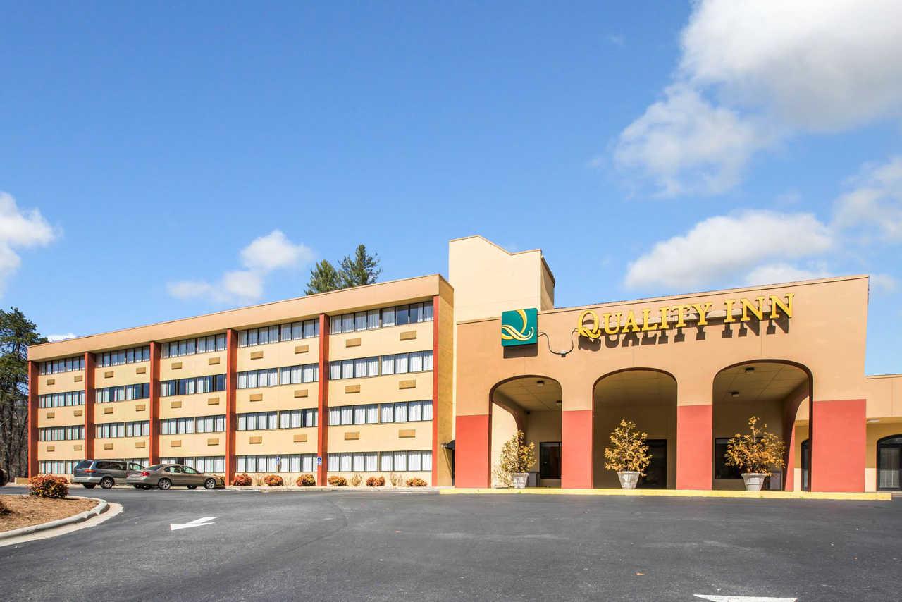 Hotel Clarion Pointe Sylva Near Cherokee Area Dillsboro